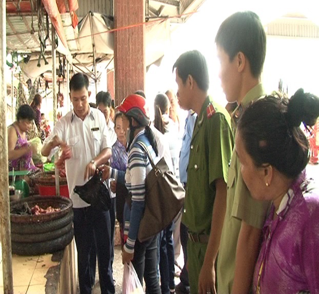 Dùng thịt heo gian lận thành thịt bò để bán cho khách