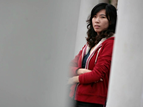 Vợ đòi kiện chồng vì cưới 6 tháng vẫn chưa động phòng