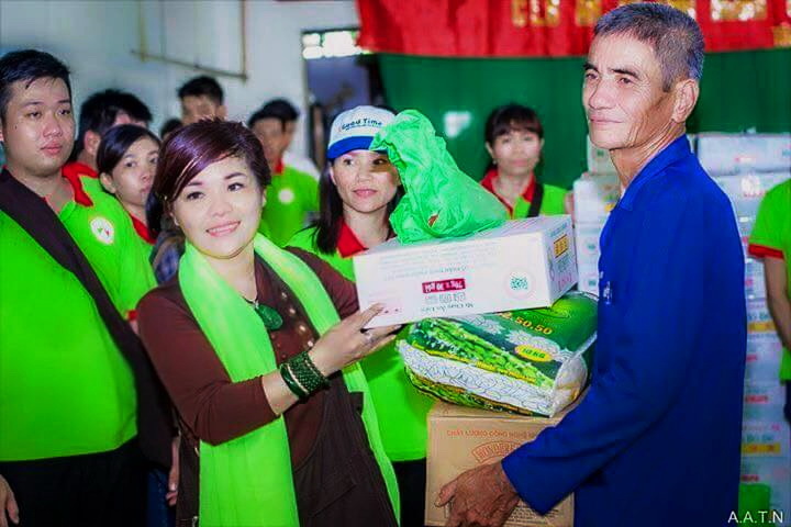 Dù khó khăn cũng không chùn bước trên con đường làm từ thiện