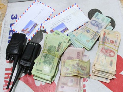 Sới bạc khủng ở nhà nổi trên sông Hồng bị triệt phá