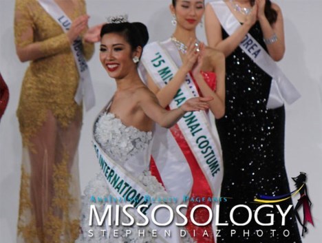 Thúy Vân vào top 4 hoa hậu ứng xử hay nhất thế giới năm 2015