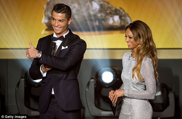  C.Ronaldo đành phải hài lòng với danh hiệu Quả bóng bạc
