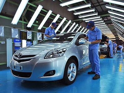 Ôtô nội địa cũng rục rịch tăng giá bán