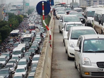 Hạn chế xe cá nhân Hà Nội quyết làm trong năm 2016
