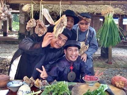 Hài Tết và cuộc đua ngầm