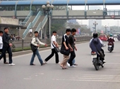 Từ tháng 2 2016, Hà Nội xử phạt người đi bộ vi phạm luật giao thông