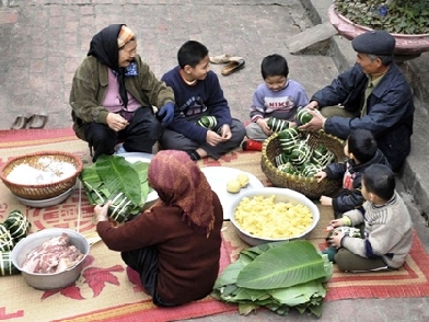 Để mọi người dân đều có Tết