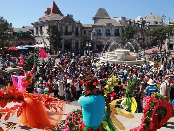 Sôi động lễ hội xuân Bà Nà