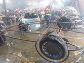 Cháy garage xe siêu sang ở Sài Gòn thiệt hại hơn 70 tỷ đồng