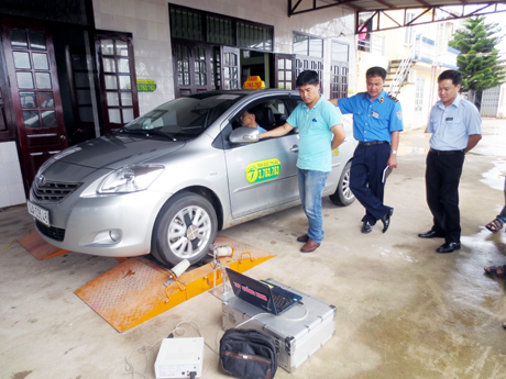 Rút kiểm định taxi còn 6 tháng Có gây khó cho doanh nghiệp