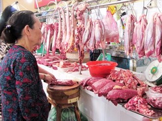 Hàng hóa phớt lờ giá xăng