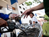 Bộ Tài chính bác thông tin giá xăng dầu tăng kịch trần vì cõng thêm thuế