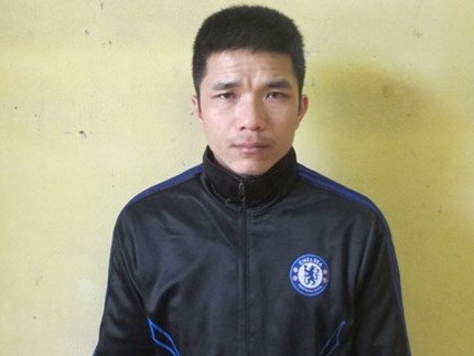 Dùng dao khống chế chủ cửa hàng điện thoại để cướp iPhone 6