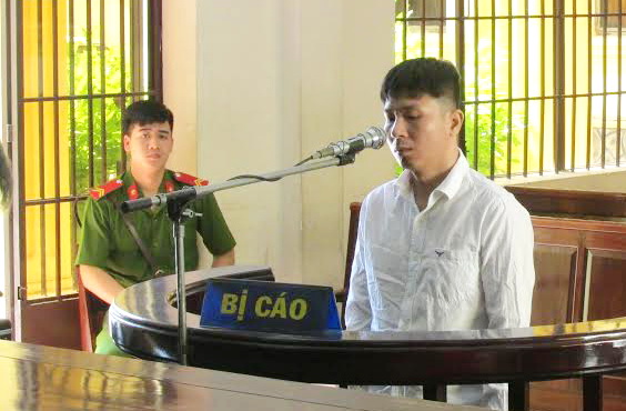 Lãnh án nặng vì thói côn đồ