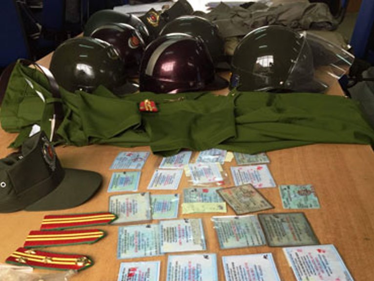 Giả danh cán bộ công an cầm cố hàng chục xe gian