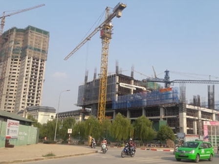 Siết tín dụng đối với BĐS Doanh nghiệp hoang mang, lo lắng