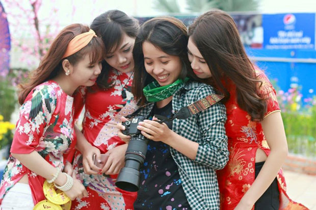 Sốt áo dài cách tân