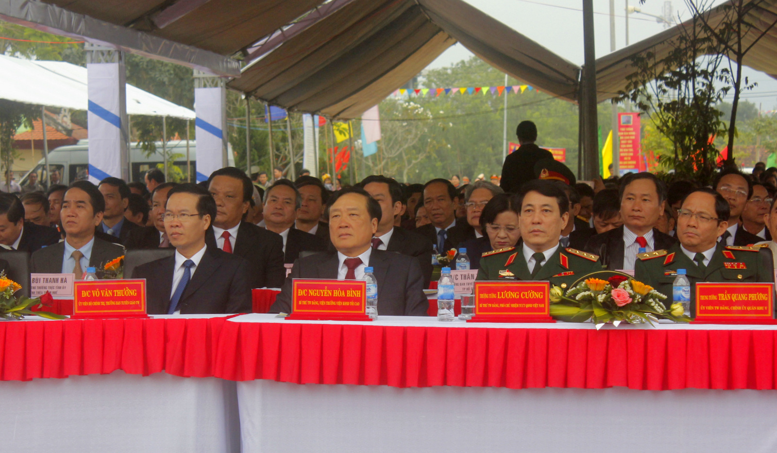 Viện trưởng Nguyễn Hòa Bình dự lễ kỷ niệm