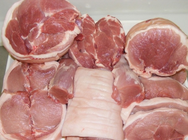 Phát hiện hơn 1 660 mẫu rau, quả, thịt, cá nhiễm chất cấm