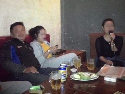 Cô dâu ôm vàng mất tích sau tiệc cưới