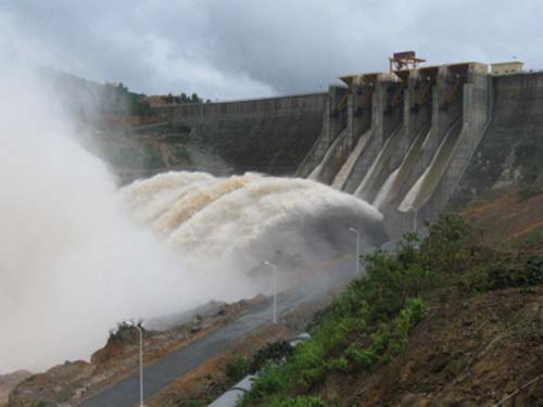 Kiên quyết xử lý nhà máy thủy điện sai phạm