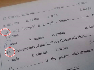 Hậu duệ mặt trời vào đề kiểm tra tiếng Anh