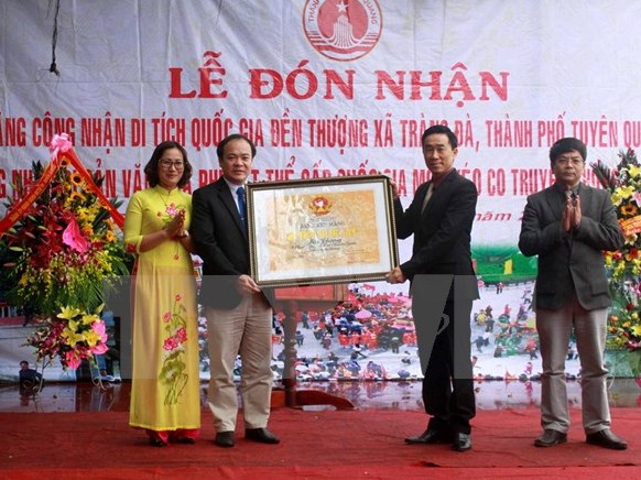 Tuyên Quang đón Bằng công nhận di tích cấp Quốc gia Đền Thượng