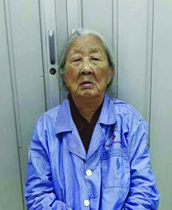 Hy hữu cụ bà 104 tuổi thay thủy tinh thể nhân tạo