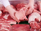 Tuyệt chiêu loại bỏ thịt lợn bẩn ra khỏi mâm cơm nhà bạn