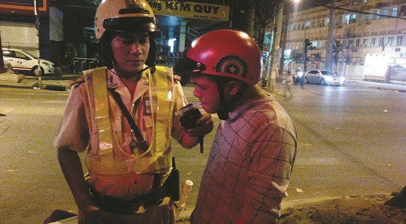 CSGT ra quân xử lý ma men