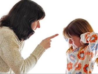 Phía sau một đứa trẻ hư