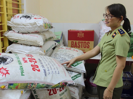 Bị tấn công , người tiêu dùng phản ứng yếu ớt