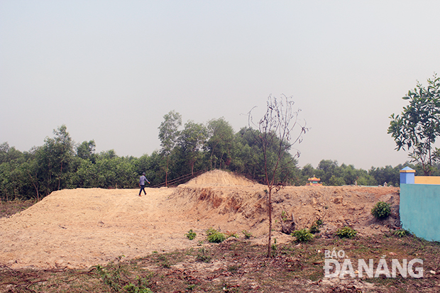 Thêm vụ bán đất rừng làm nghĩa trang