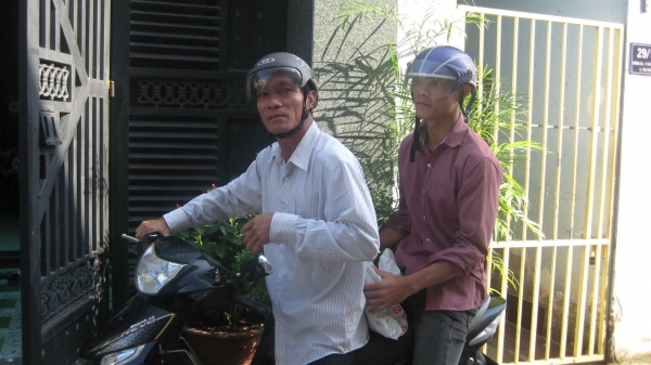 Nhậu xong đi vệ sinh và bỗng dưng  thành cướp