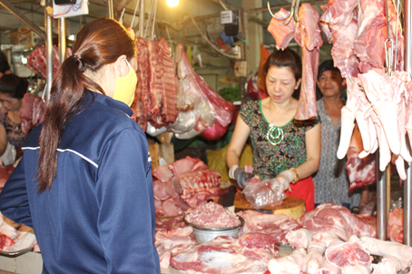 Đưa hàng sạch ra chợ