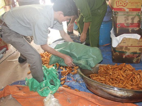 Kinh hãi thực phẩm ngâm tẩm hóa chất