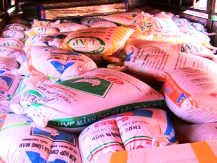 Bắt xe chở 8 tấn mỡ động vật không có giấy tờ hợp lệ