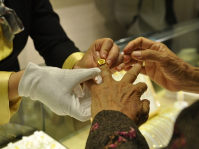 Giá vàng tăng mạnh