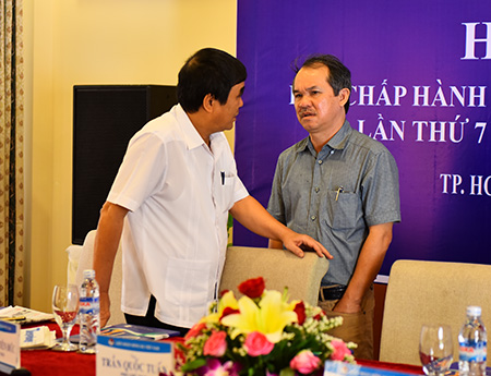 Bầu Đức có bỏ bóng đá