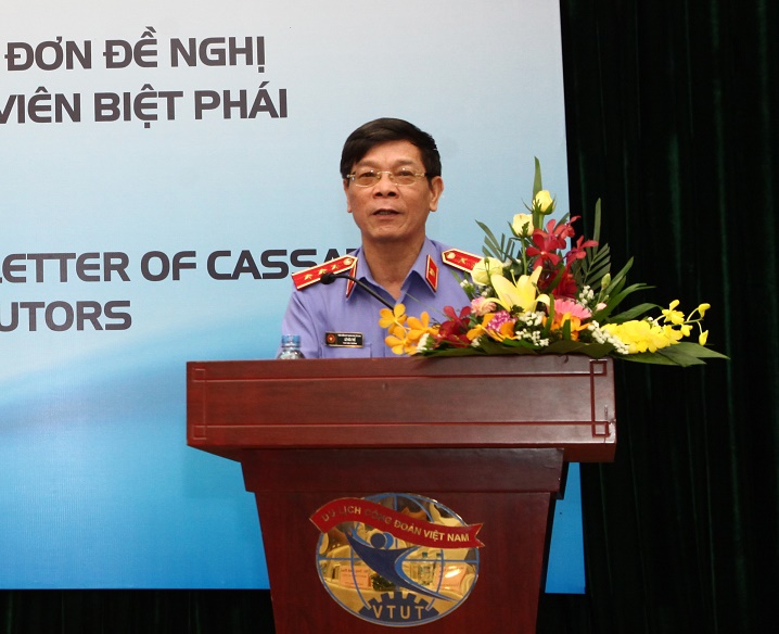 Đồng chí Lê Hữu Thể, Phó Viện trưởng VKSNDTC phát biểu khai mạc Hội nghị