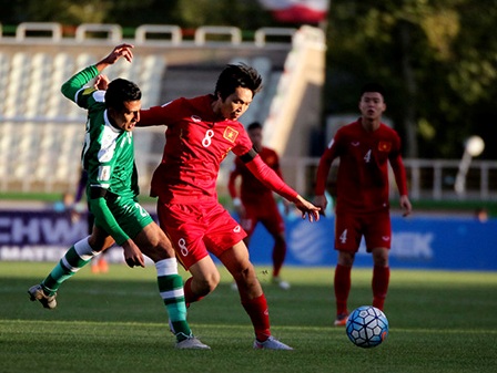 Cầu thủ HA Gia Lai ra nước ngoài thi đấu Lợi bất cập hại