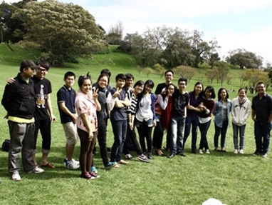 Mặt trái…du học