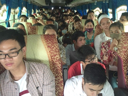 Xe 29 chỗ nhồi 90 khách