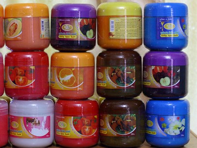 Người Việt dùng hàng Thái từ lọ muối đến ôtô