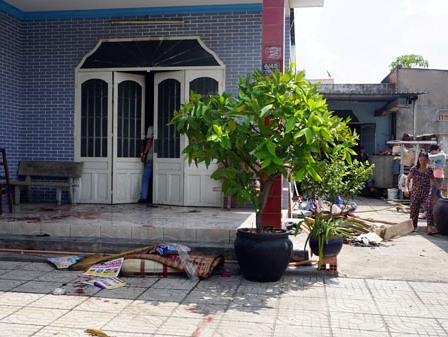 Hai cha con tử vong trong căn nhà bốc cháy