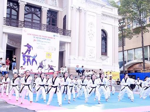 Bệ phóng cho tinh thần, khí phách Việt