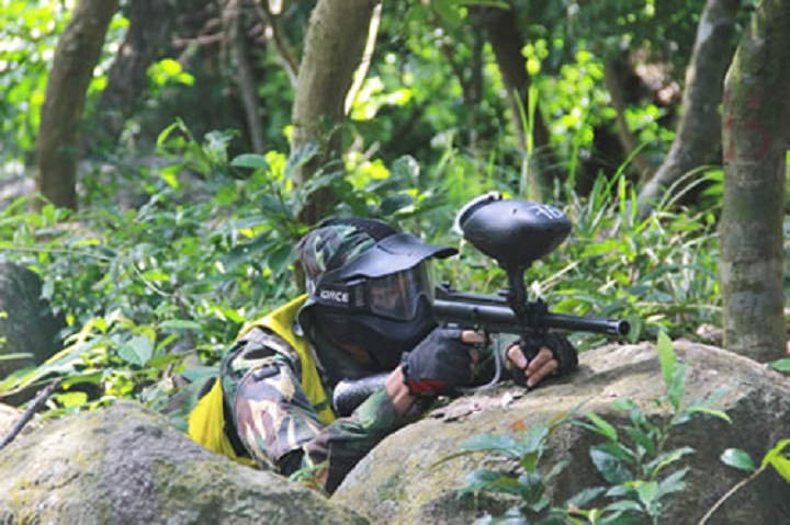 Tổn thương gan vì chơi bắn súng sơn