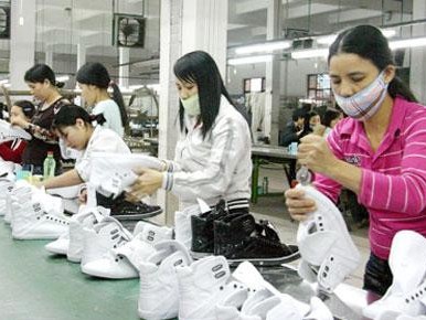 Tăng lương tối thiểu 2017 Bài toán khó cho doanh nghiệp