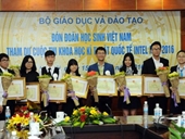 Việt Nam vượt Singapore ở hội thi Khoa học kỹ thuật quốc tế