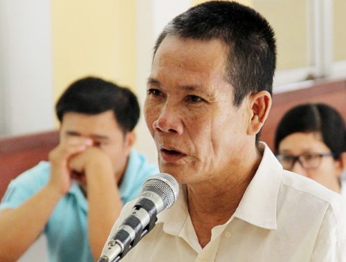 Đâm vợ tử vong trước mặt nữ thẩm phán